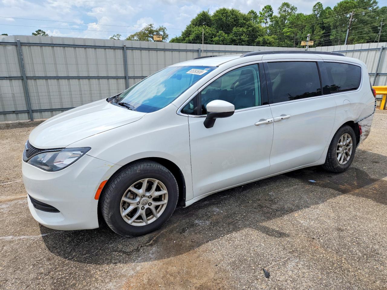 2C4RC1DG2LR156918 · 2020 CHRYSLER VOYAGER