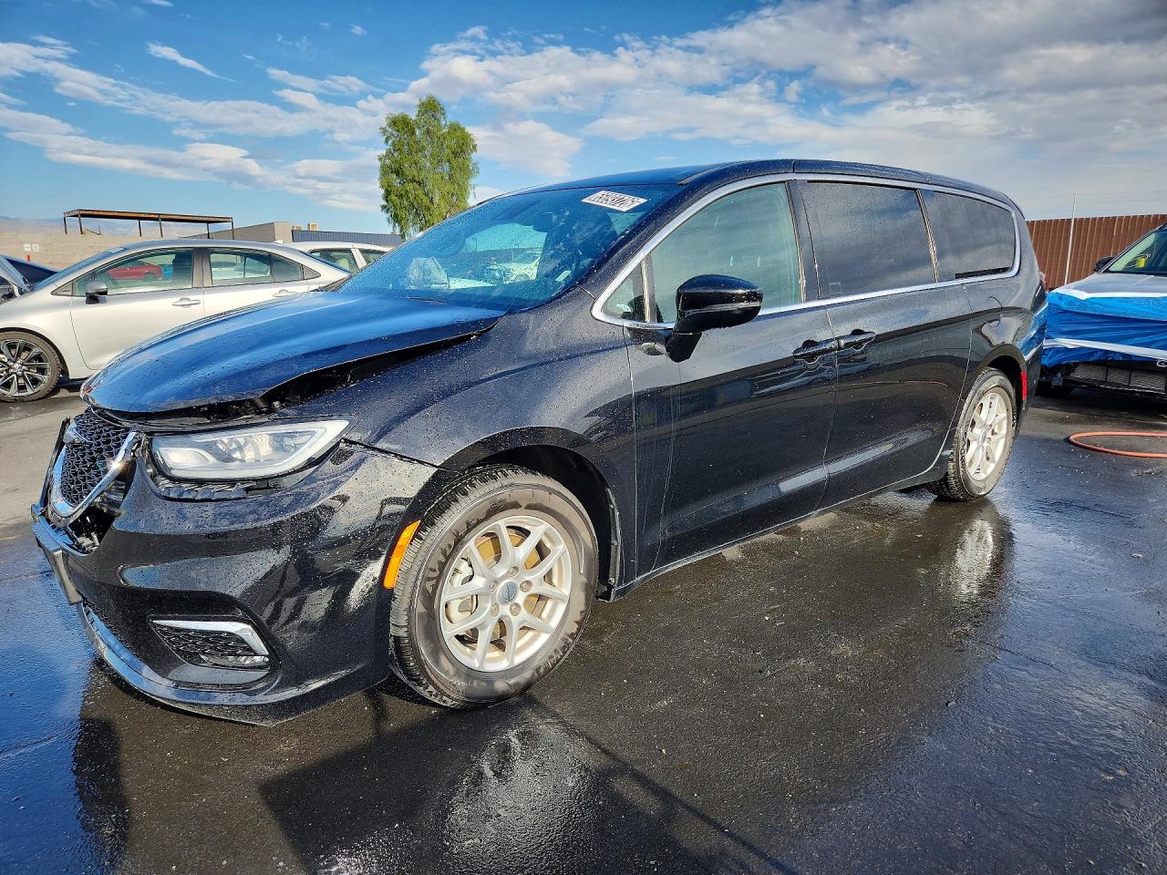 2C4RC1BG8SR532359 · 2025 CHRYSLER PACIFICA