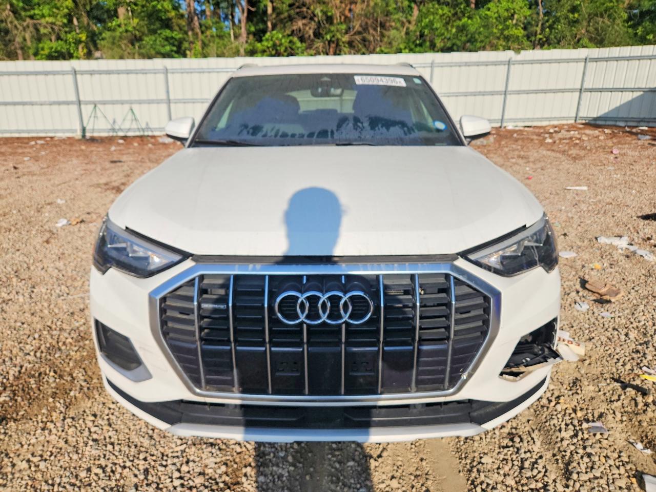 WA1AUCF36M1064372 · 2021 AUDI Q3 · 5/12