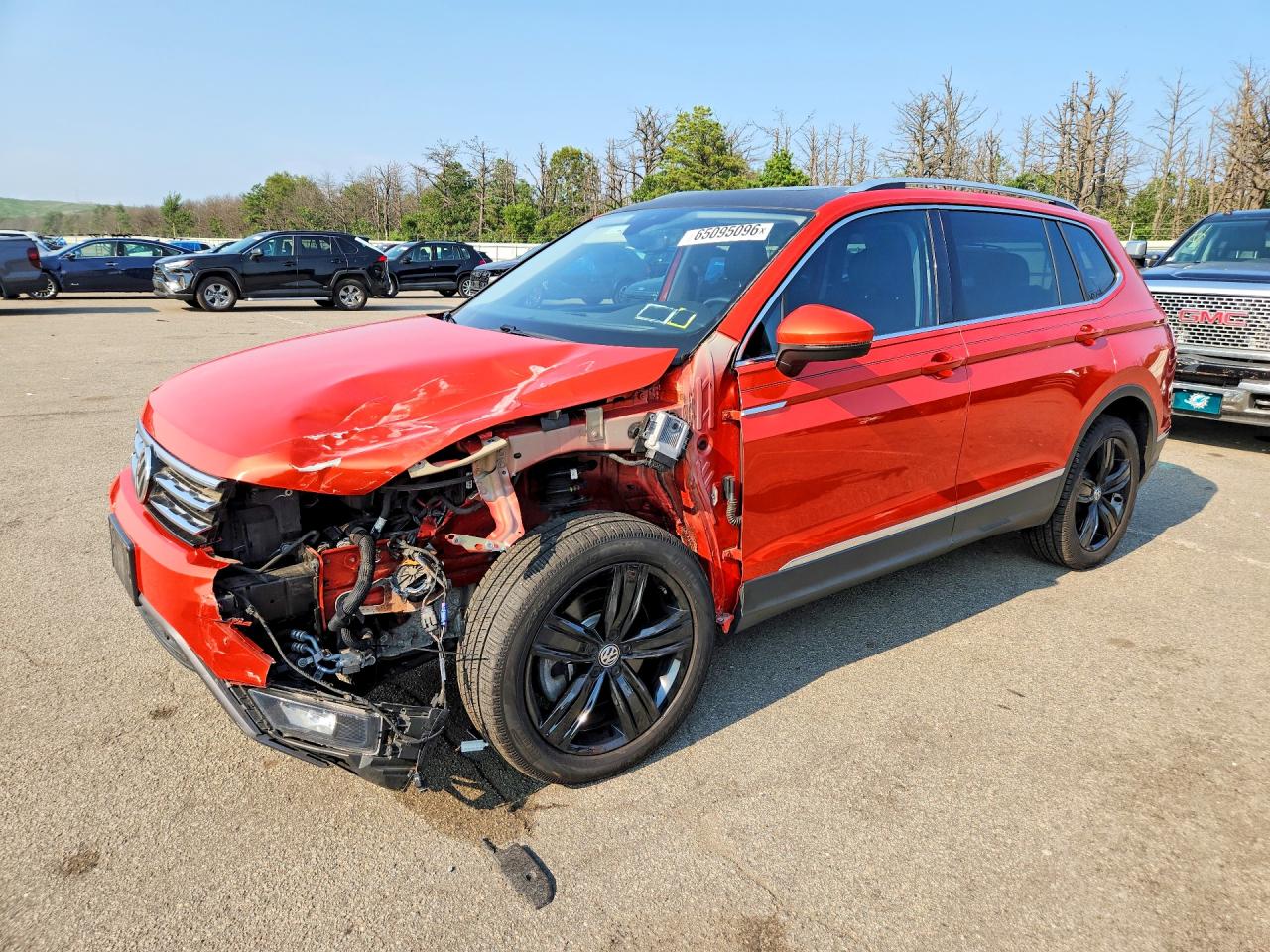 3VV4B7AX7KM056258 · 2019 VOLKSWAGEN TIGUAN