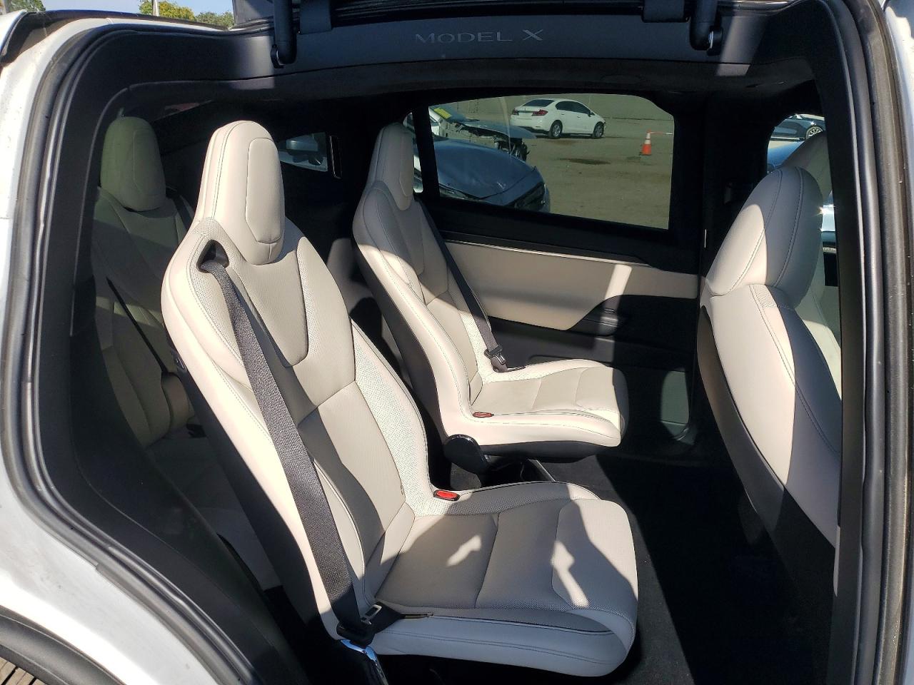 7SAXCBE63NF349390 · 2022 TESLA MODEL X · 11/13
