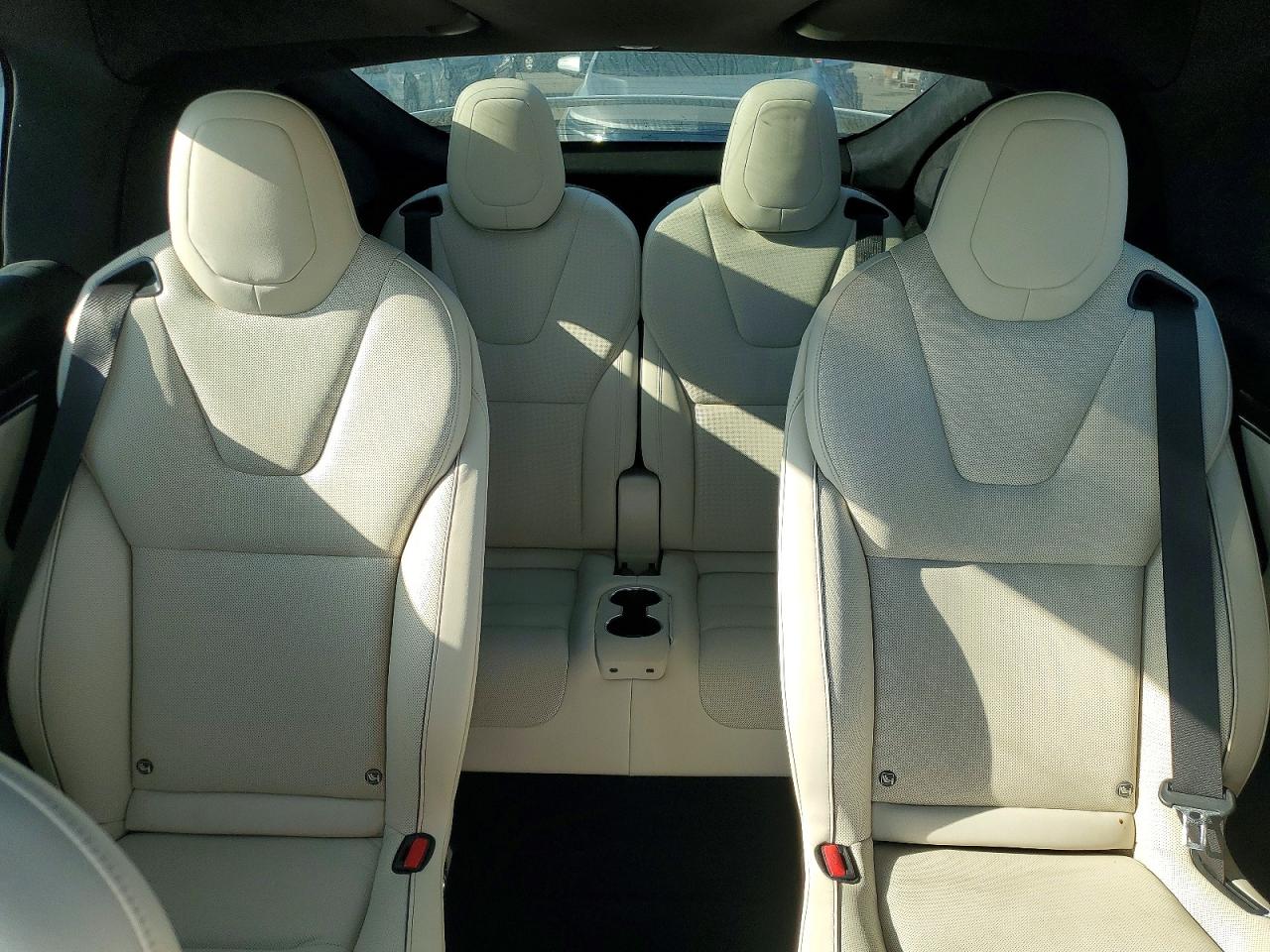 7SAXCBE63NF349390 · 2022 TESLA MODEL X · 10/13