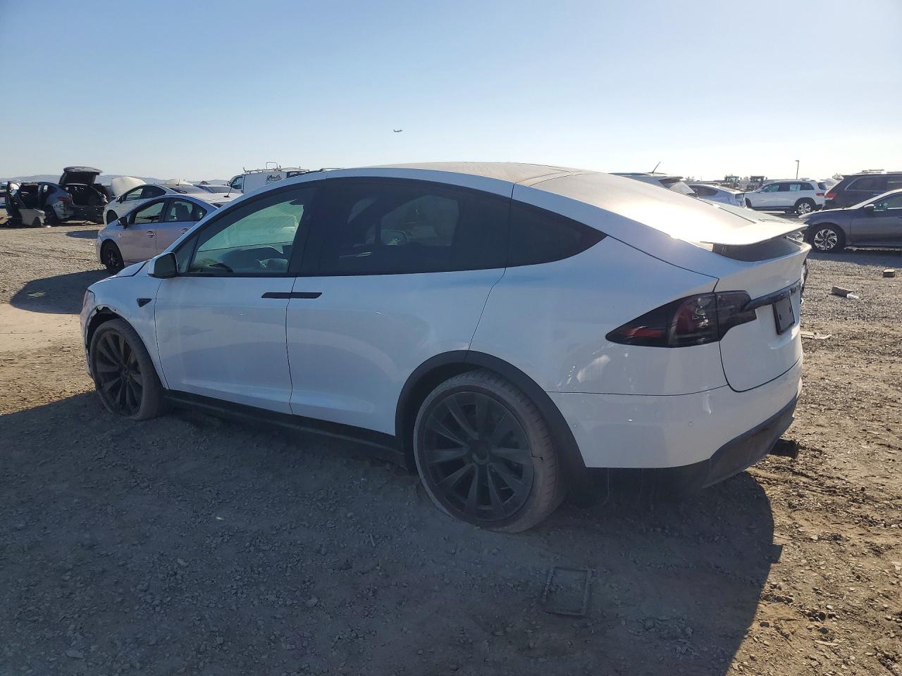 7SAXCBE63NF349390 · 2022 TESLA MODEL X · 2/13