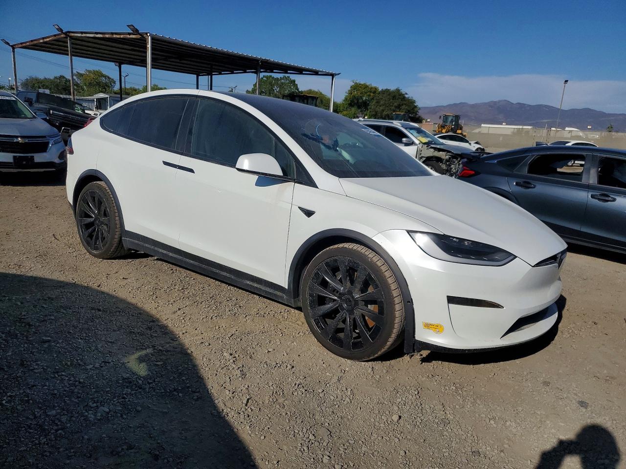 7SAXCBE63NF349390 · 2022 TESLA MODEL X · 4/13