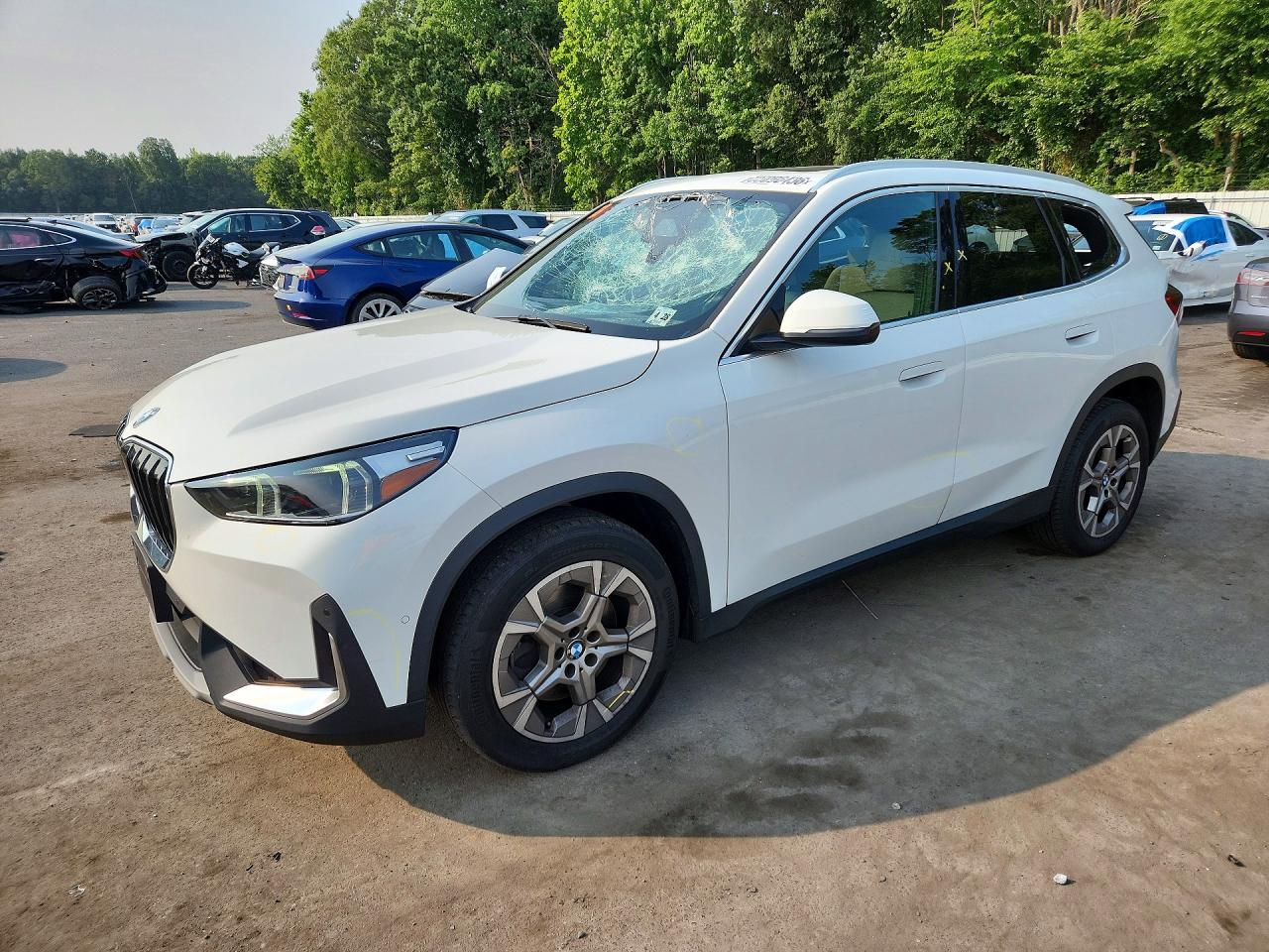 2023 BMW X1