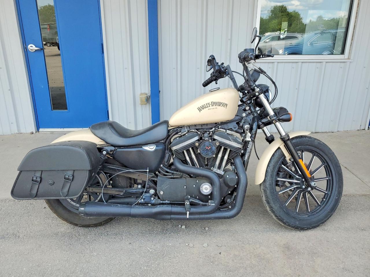 1HD4LE217FC443179 · 2015 HARLEY-DAVIDSON XL883