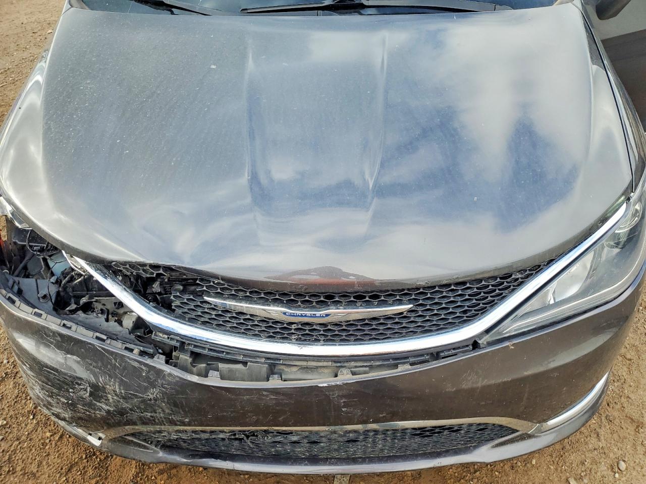 2C4RC1EGXHR837673 · 2017 CHRYSLER PACIFICA · 12/13