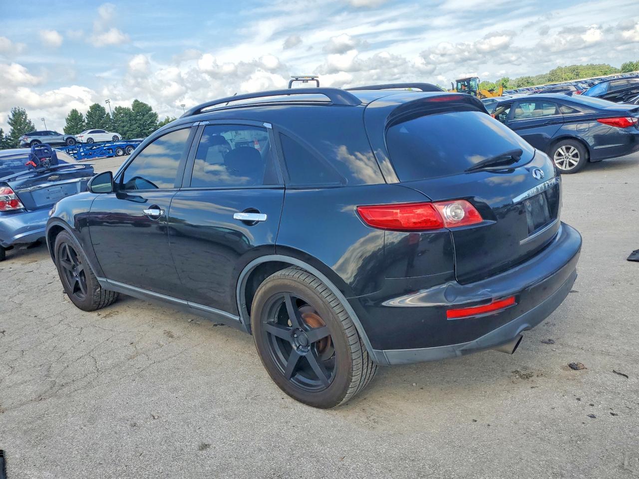 JNRAS08W64X218030 · 2004 INFINITI FX35 · 2/12