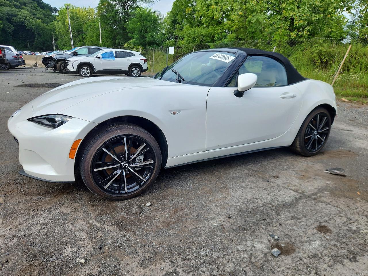 JM1NDAD71T0702663 · 2026 MAZDA MX-5 MIATA