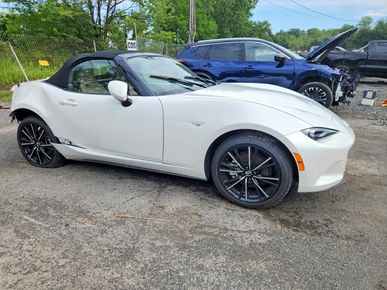 JM1NDAD71T0702663 · 2026 MAZDA MX-5 MIATA · 4/12