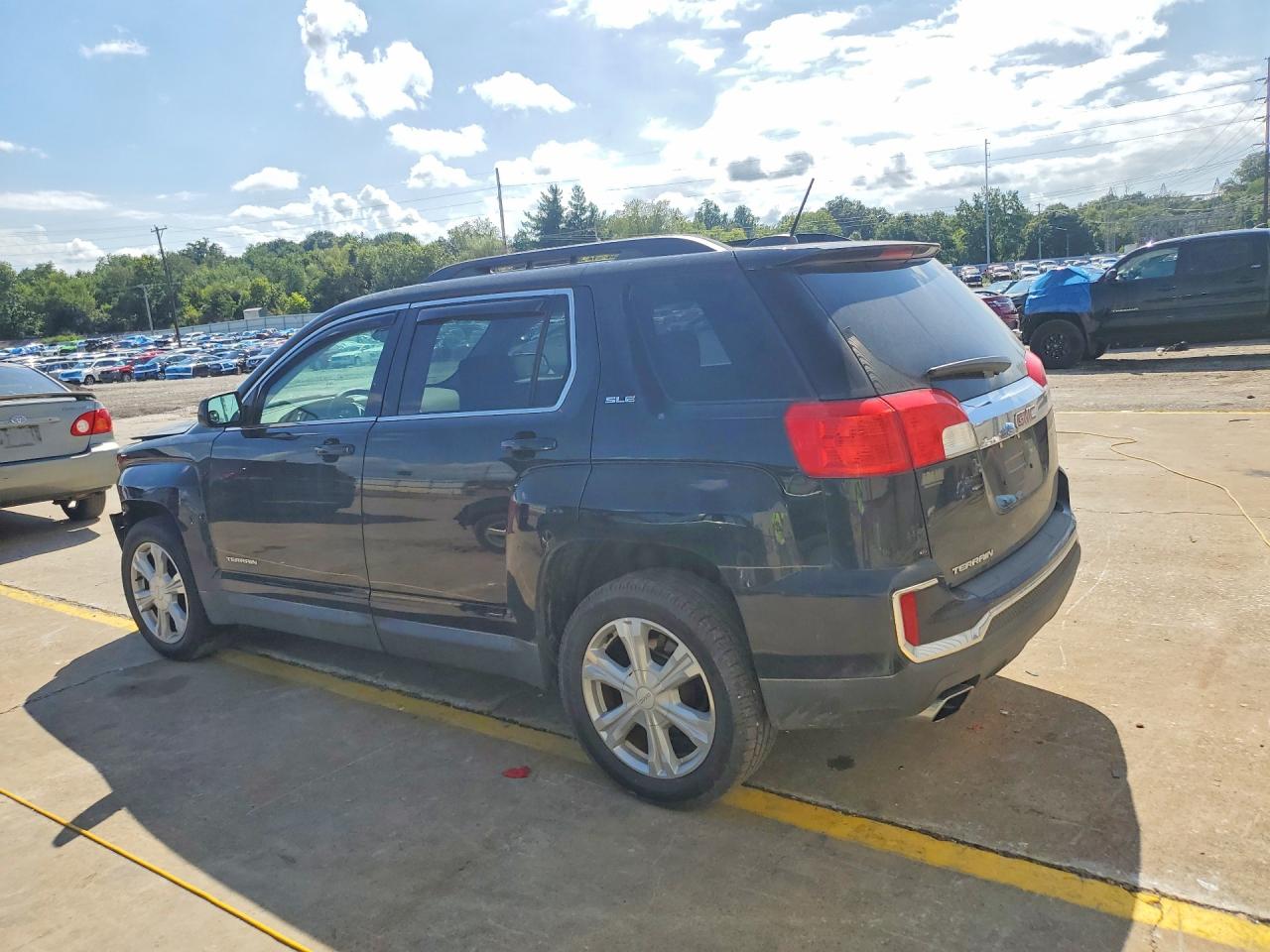 2GKALNEKXH6103341 · 2017 GMC TERRAIN · 2/14