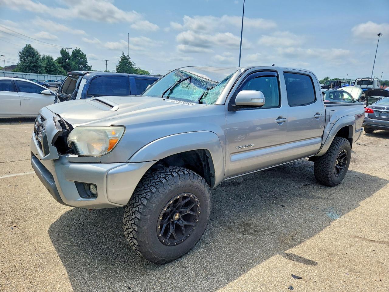 3TMLU4EN9FM191288 · 2015 TOYOTA TACOMA