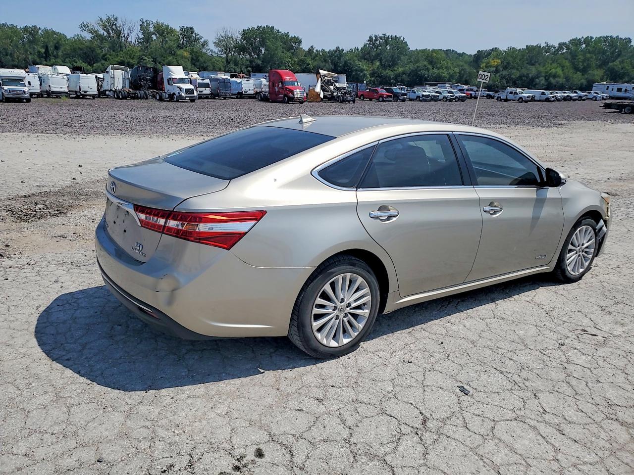 4T1BD1EB1DU015338 · 2013 TOYOTA AVALON HYBRID · 3/11