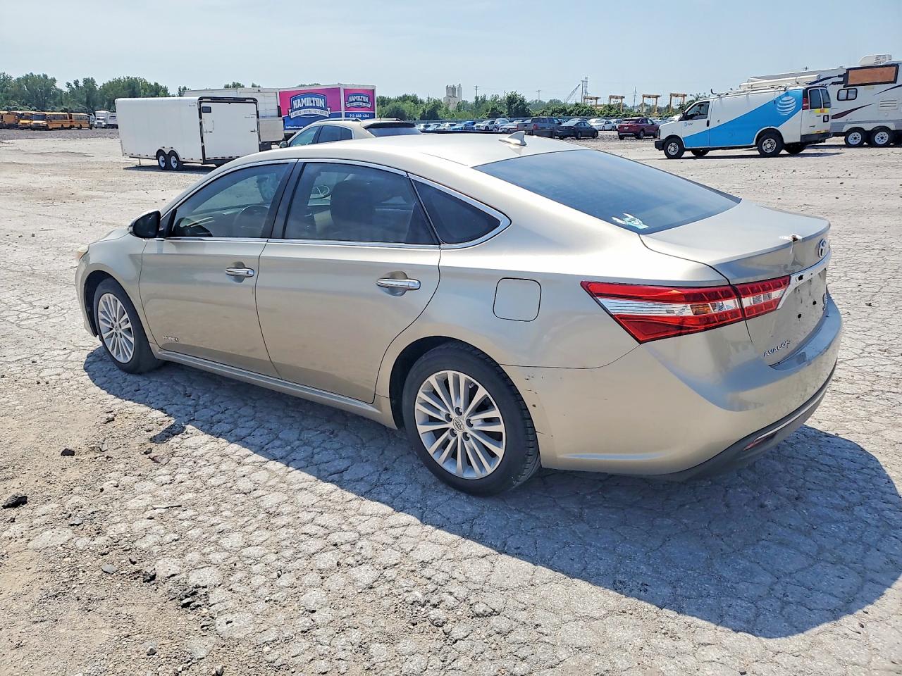 4T1BD1EB1DU015338 · 2013 TOYOTA AVALON HYBRID · 2/11