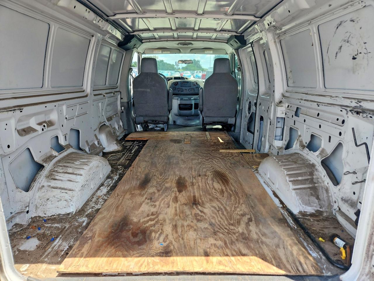1FTNE1EW9DDB25104 · 2013 FORD ECONOLINE · 10/13