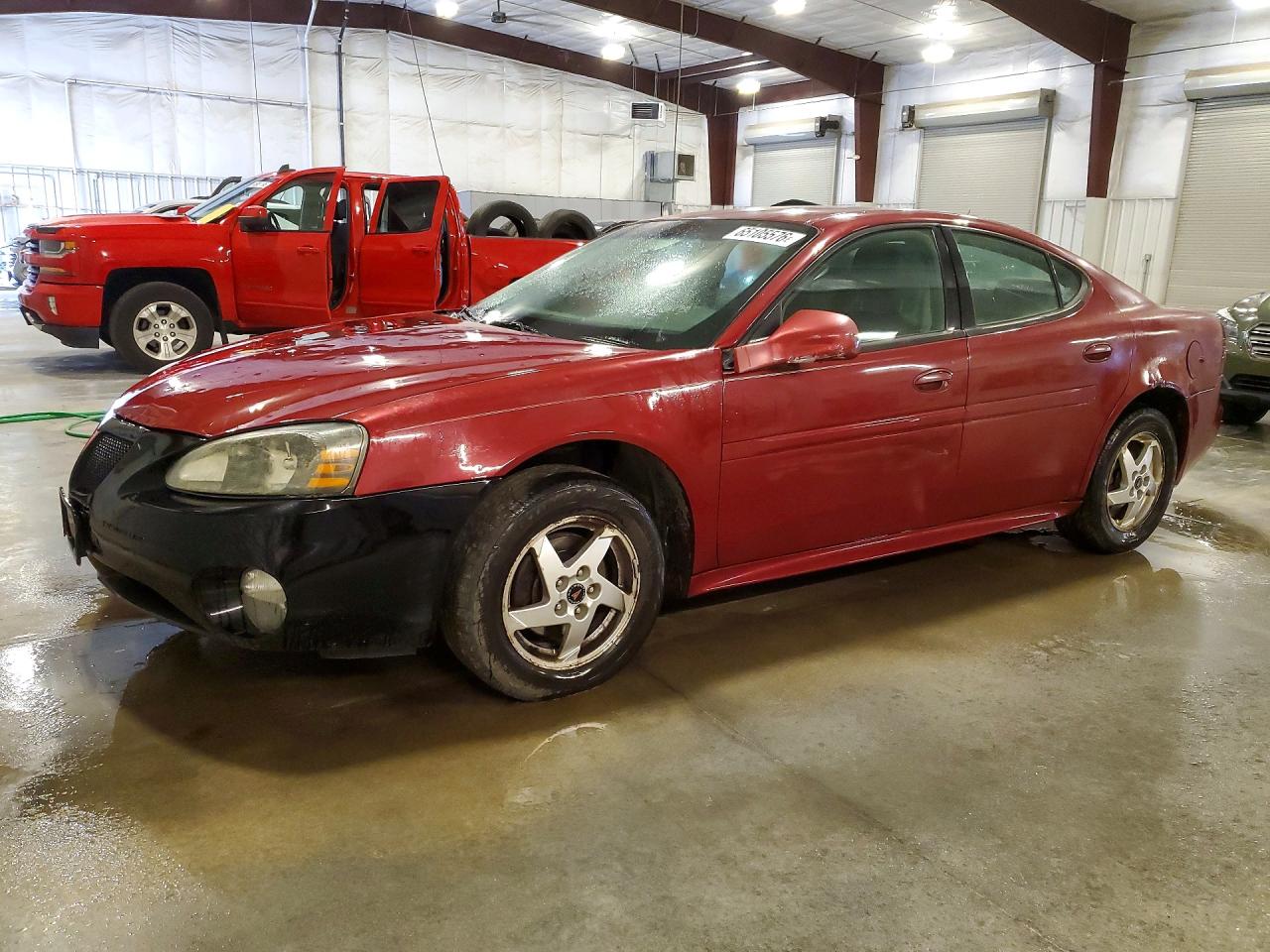 2004 PONTIAC GRAND PRIX