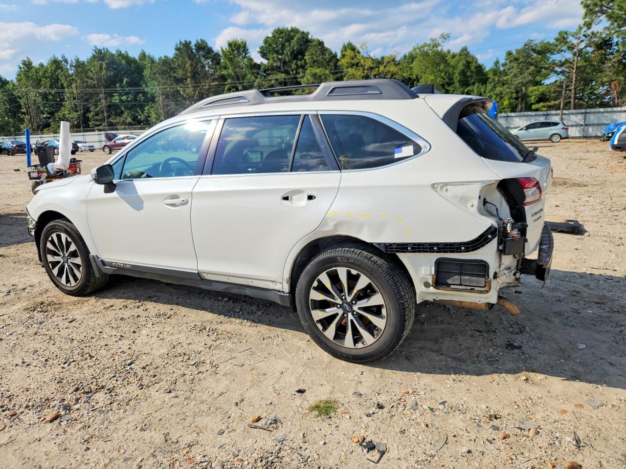 4S4BSANC3H3318177 · 2017 SUBARU OUTBACK · 2/14