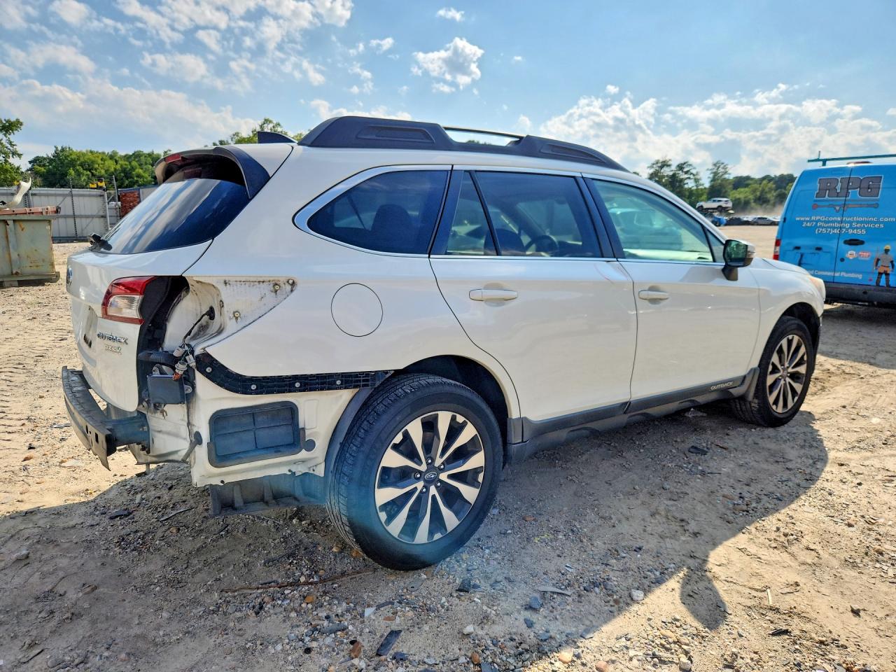 4S4BSANC3H3318177 · 2017 SUBARU OUTBACK · 3/14
