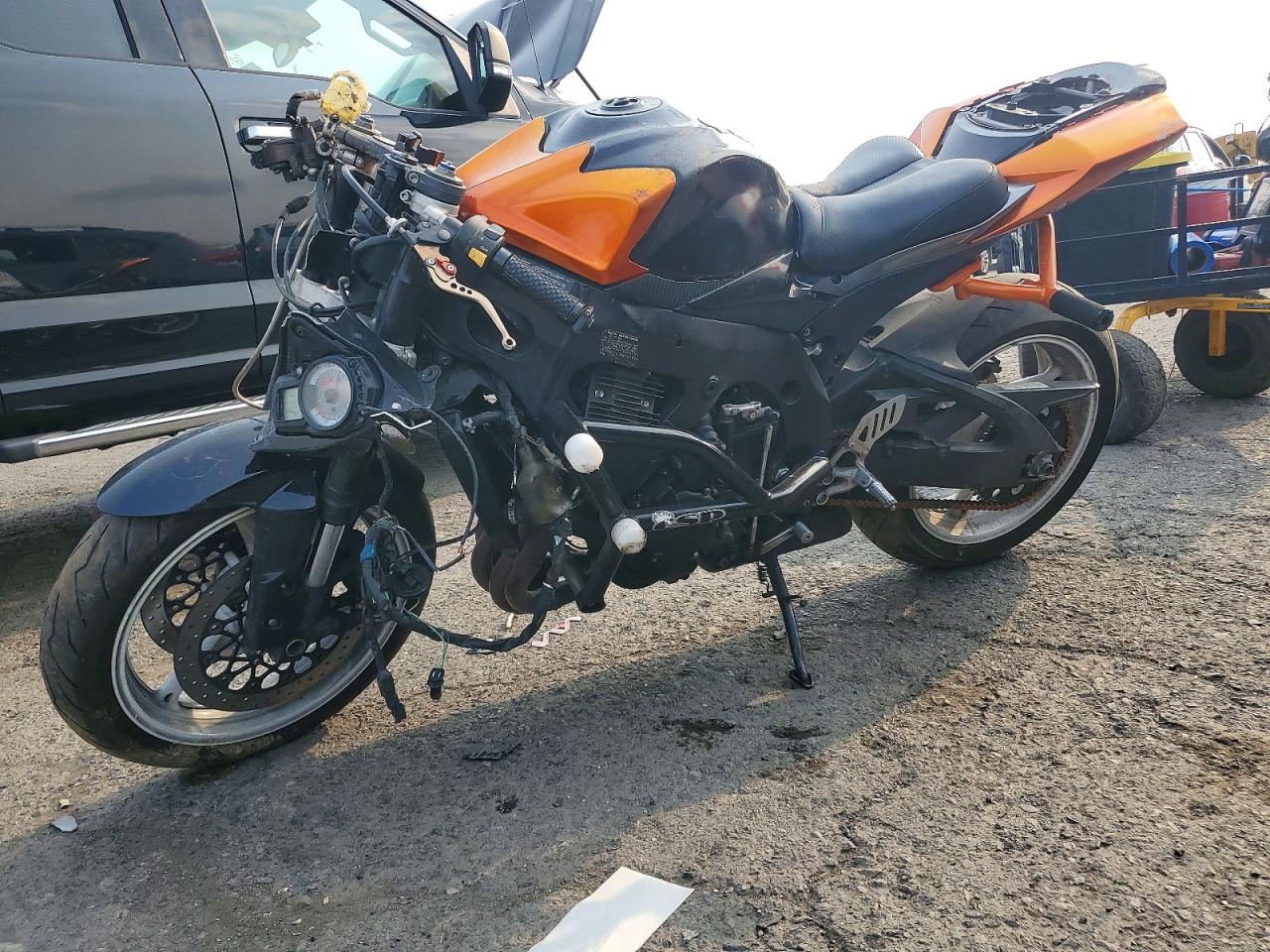 JS1GR7LA792101646 · 2009 SUZUKI GSX-R750 · 3/9