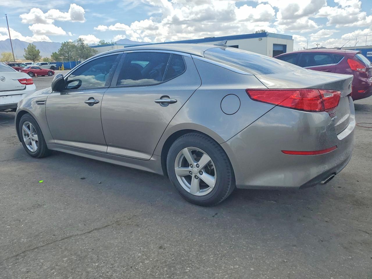 5XXGM4A70FG503699 · 2015 KIA OPTIMA · 2/12