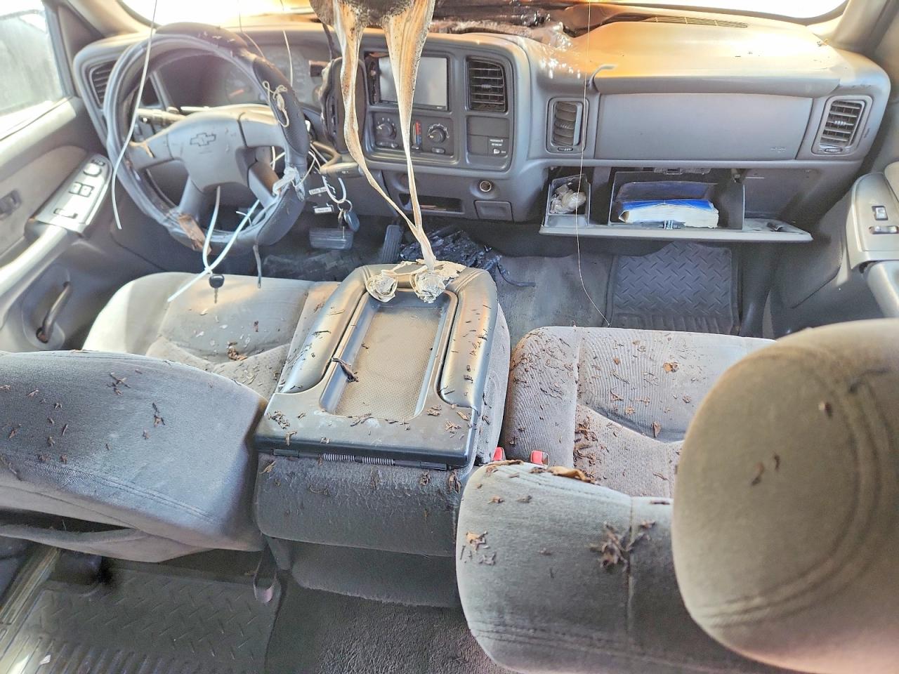 2GCEC19V431114710 · 2003 CHEVROLET SILVERADO · 8/12
