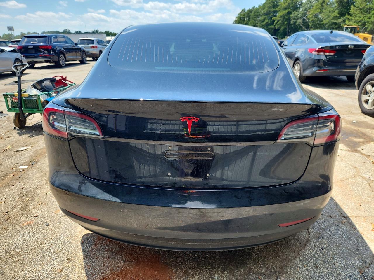 5YJ3E1EB2JF171074 · 2018 TESLA MODEL 3 · 6/12