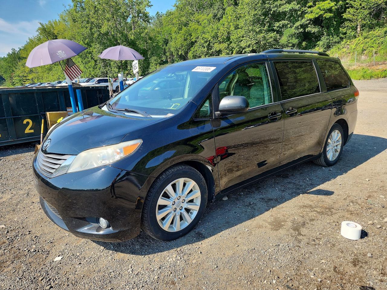 5TDDK3DC0CS040761 · 2012 TOYOTA SIENNA