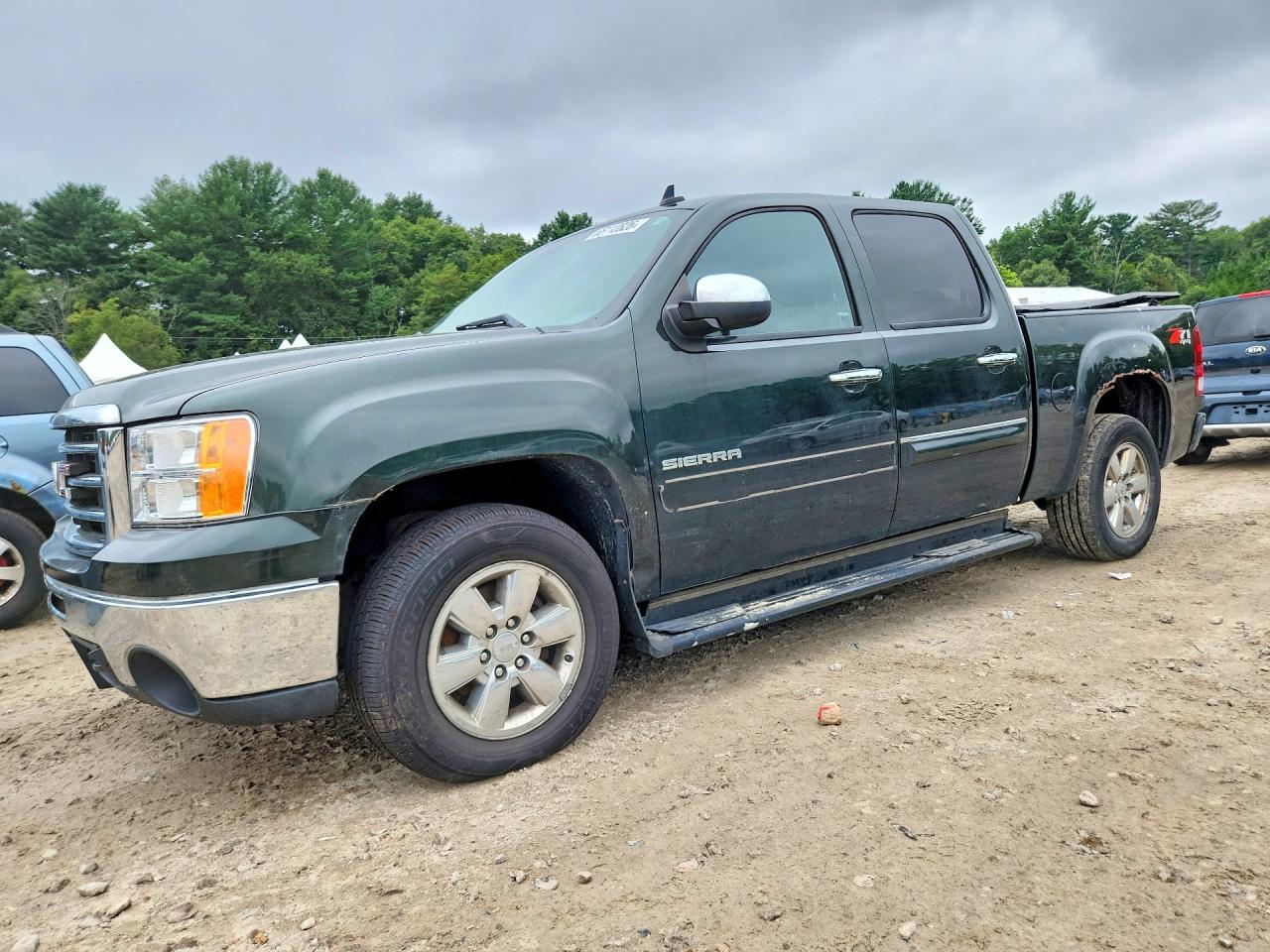 2013 GMC SIERRA