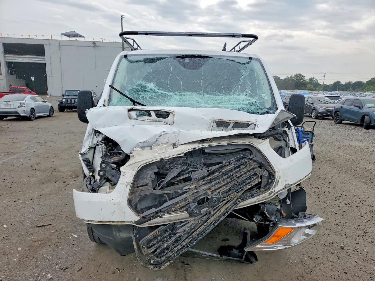 1FTYR1YM6KKB34962 · 2019 FORD TRANSIT · 5/13