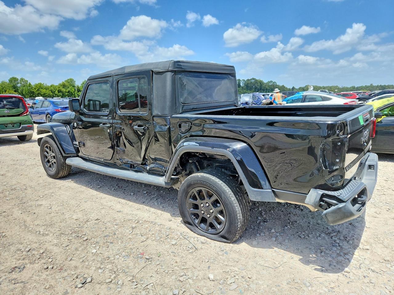 1C6HJTFG5PL560666 · 2023 JEEP GLADIATOR · 2/12