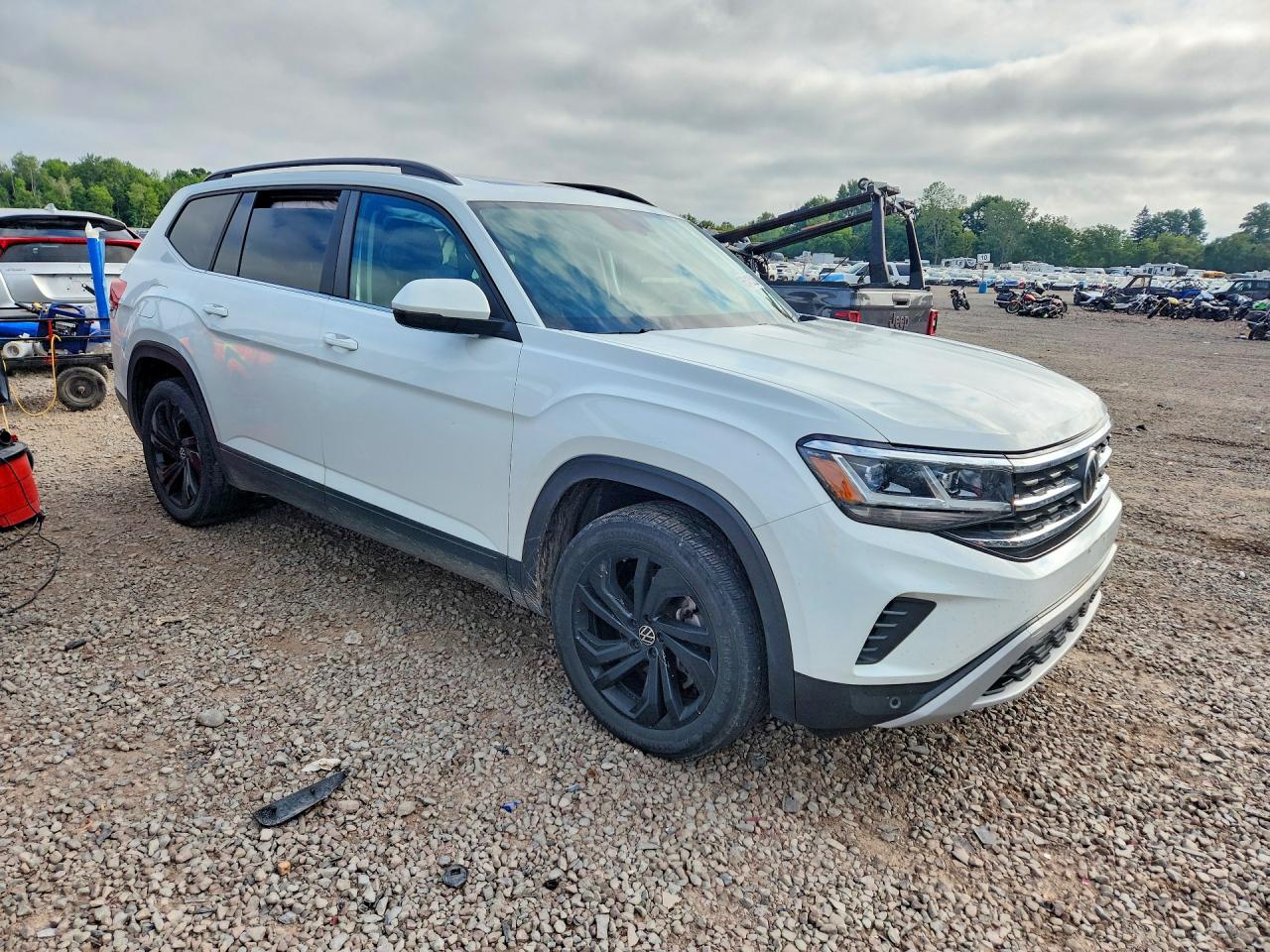 1V2KP2CA9NC526927 · 2022 VOLKSWAGEN ATLAS · 4/13