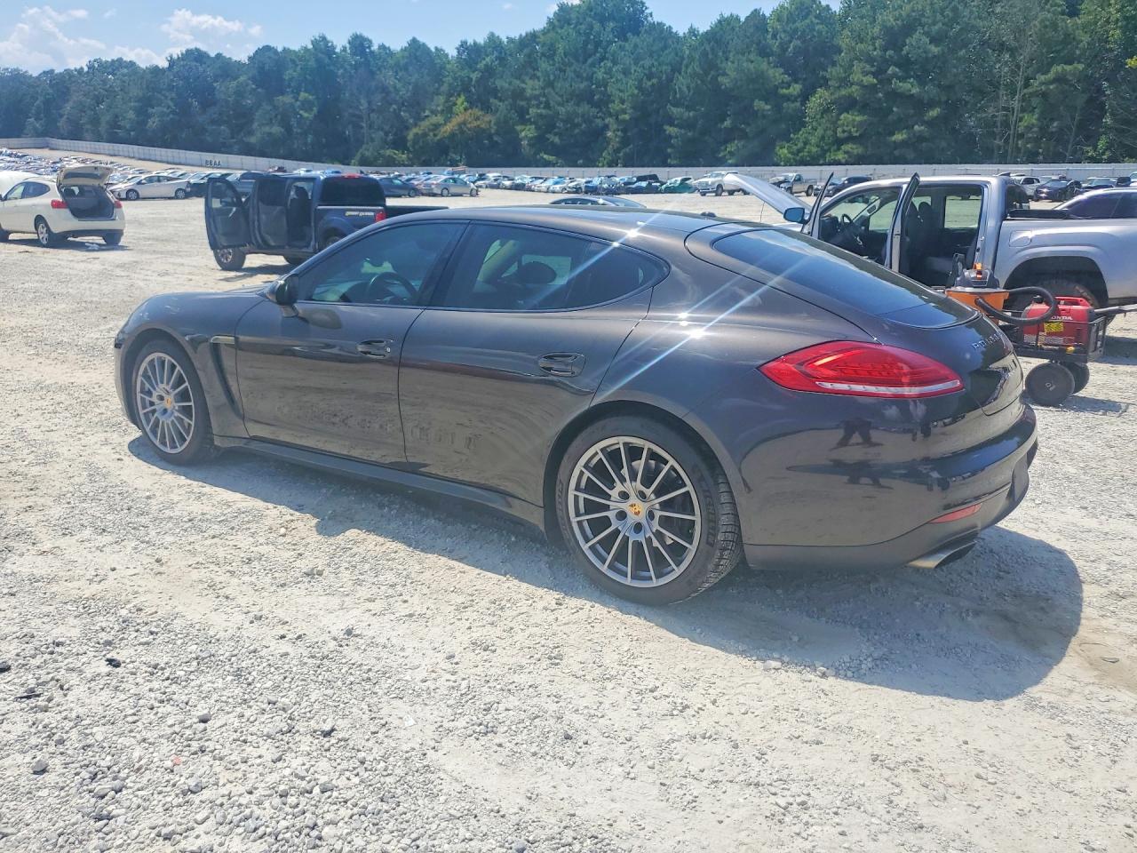 WP0AA2A75GL004059 · 2016 PORSCHE PANAMERA · 2/12