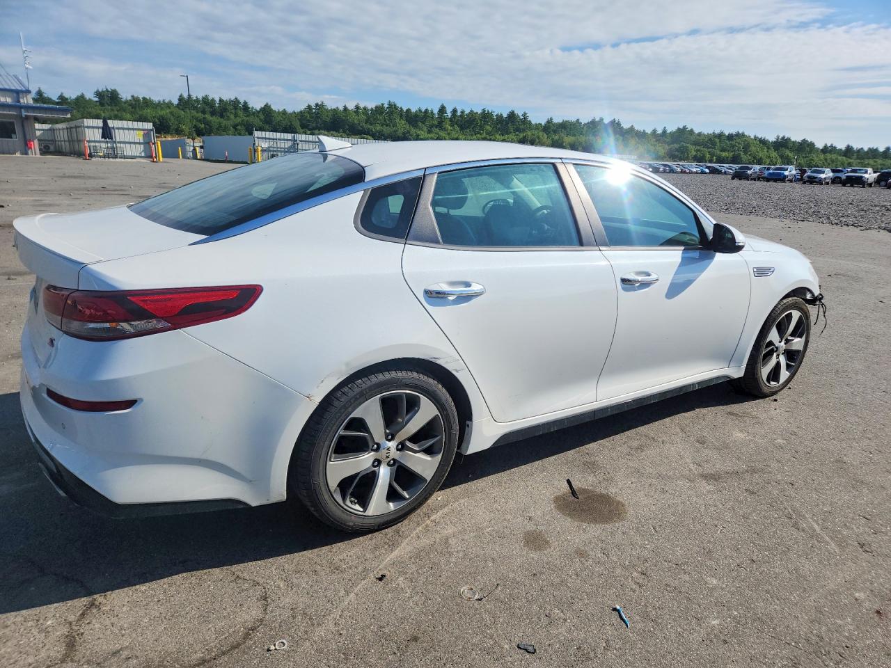 5XXGT4L3XLG404798 · 2020 KIA OPTIMA · 3/13