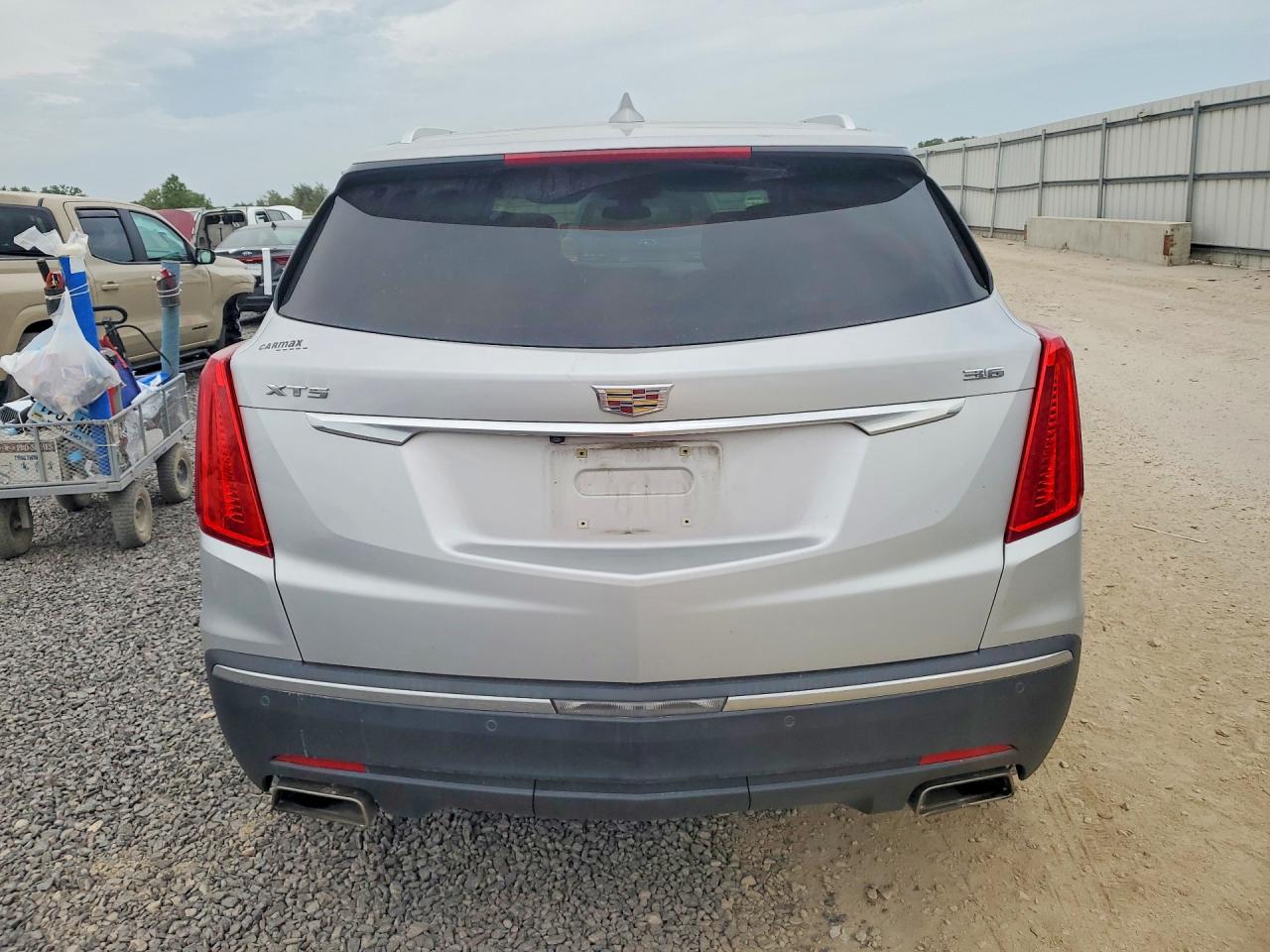 1GYKNBRS8HZ111536 · 2017 CADILLAC XT5 · 6/12