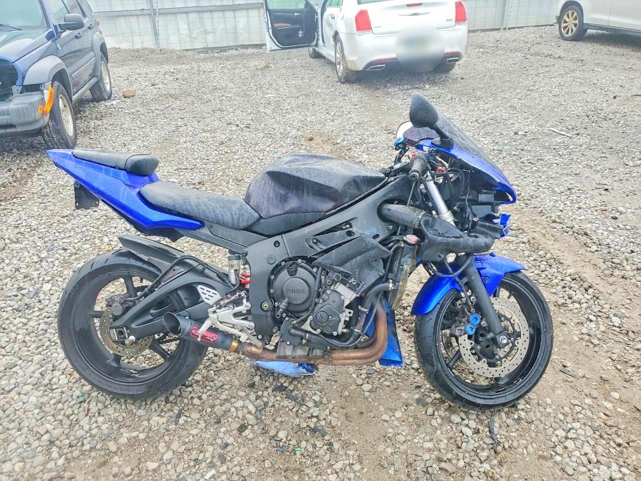 JYARJ06E34A020312 · 2004 YAMAHA YZFR6