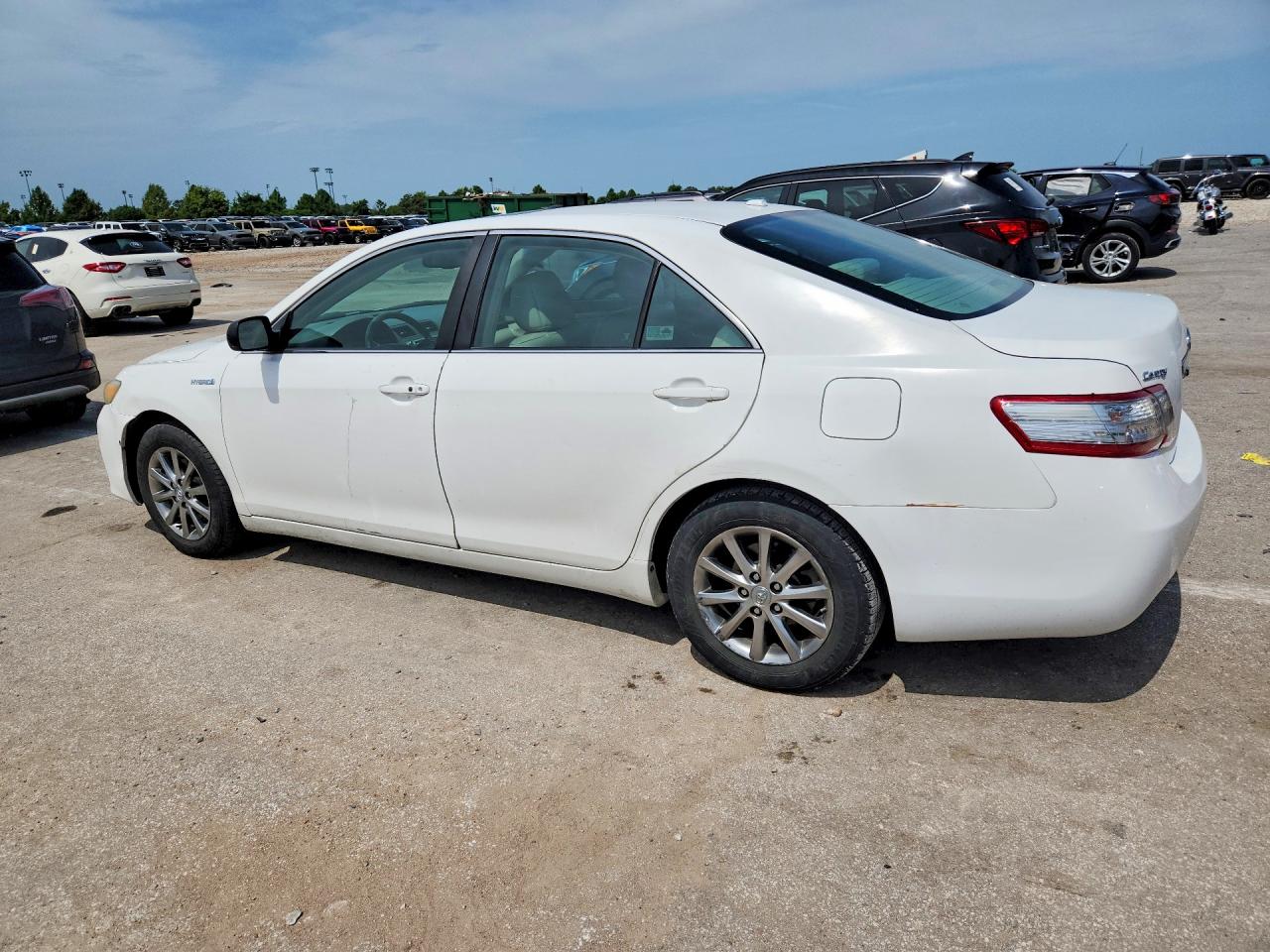 4T1BB3EKXBU137615 · 2011 TOYOTA CAMRY · 2/12