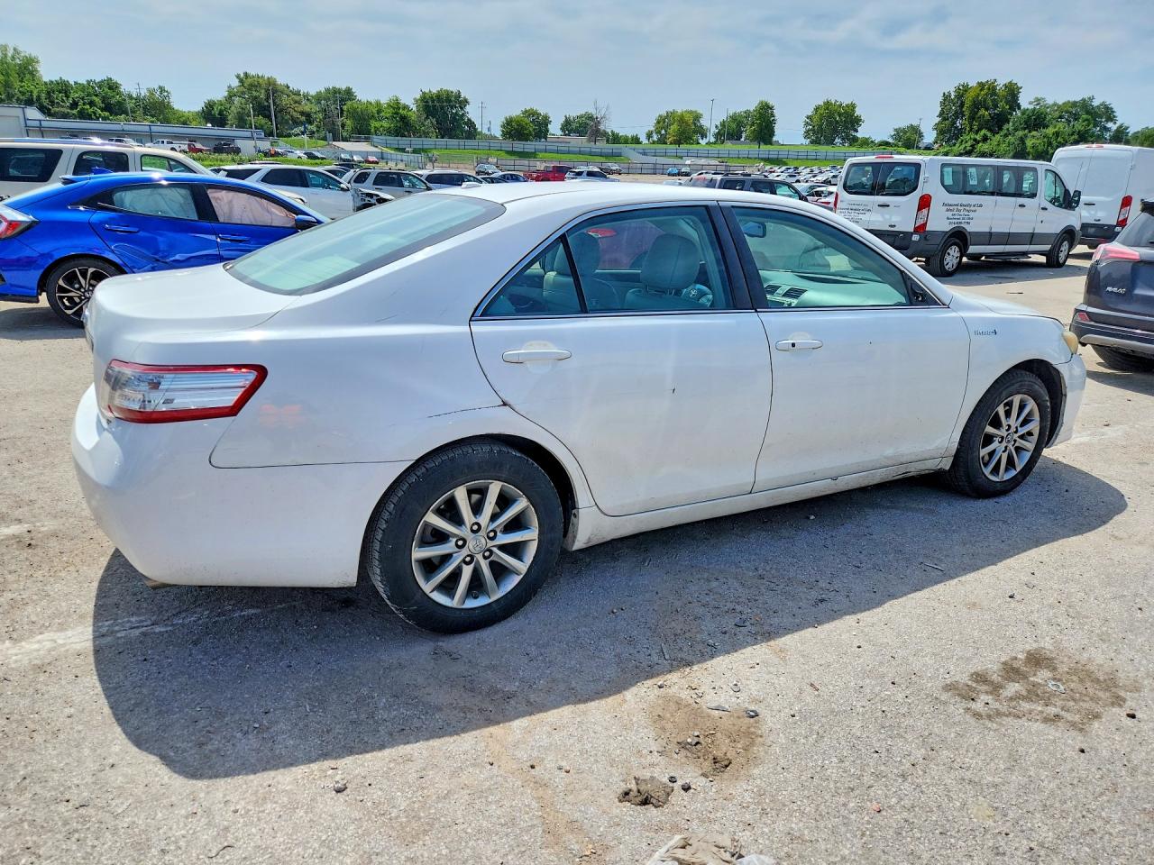 4T1BB3EKXBU137615 · 2011 TOYOTA CAMRY · 3/12