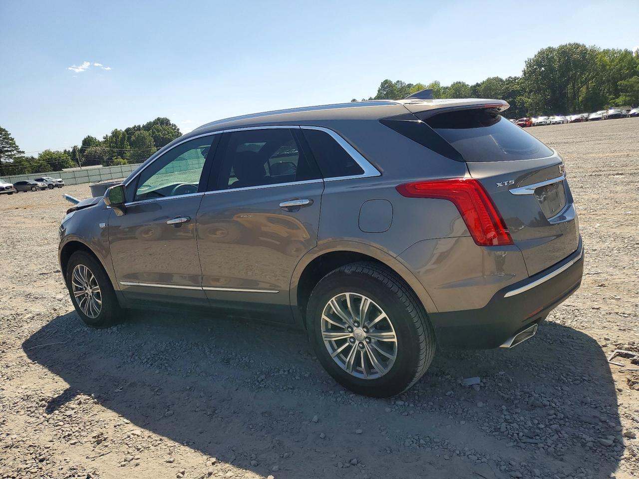 1GYKNCRS2JZ117344 · 2018 CADILLAC XT5 · 2/13