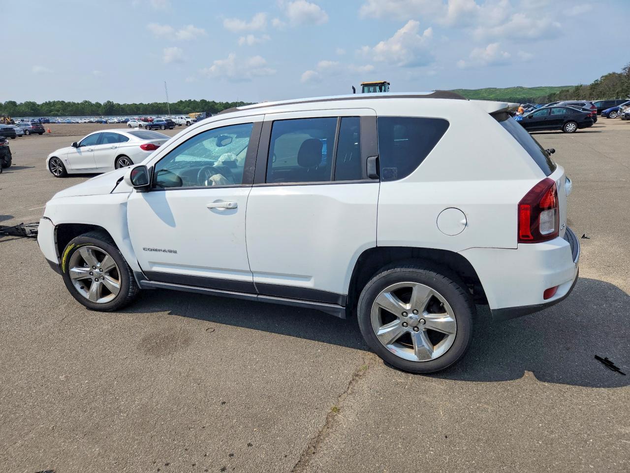 1C4NJDEB3FD290725 · 2015 JEEP COMPASS · 2/13