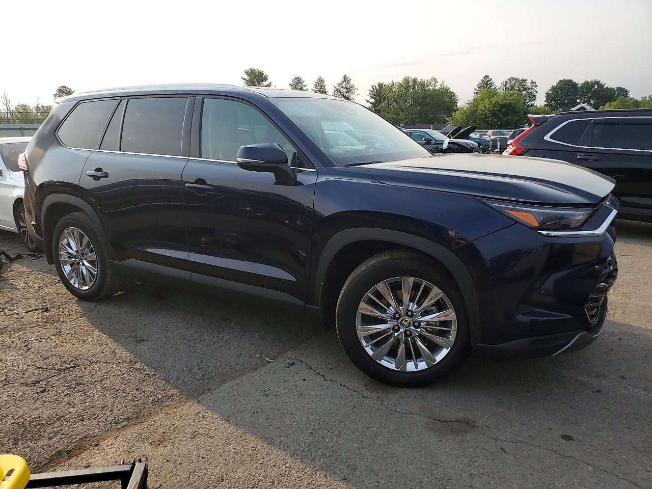 5TDAAAB59TS108389 · 2026 TOYOTA GRAND HIGHLANDER · 4/14