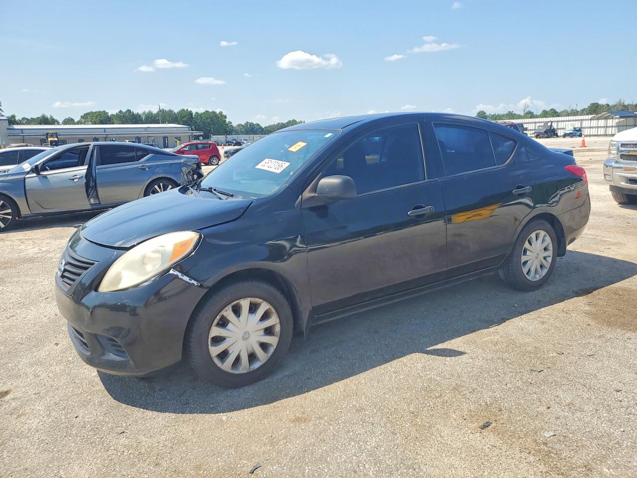 3N1CN7APXDL858476 · 2013 NISSAN VERSA