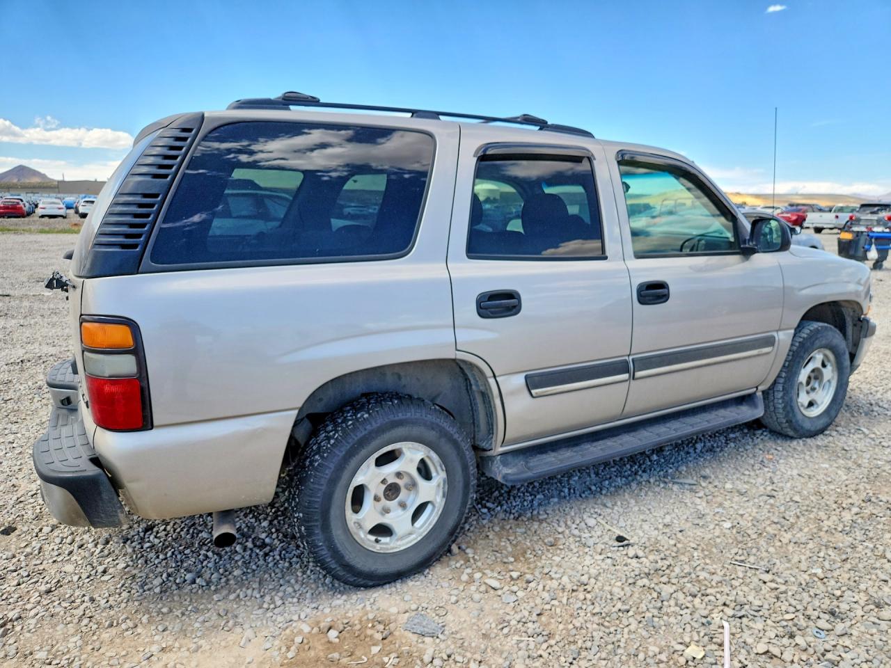 1GNEK13Z25R273760 · 2005 CHEVROLET TAHOE · 3/12
