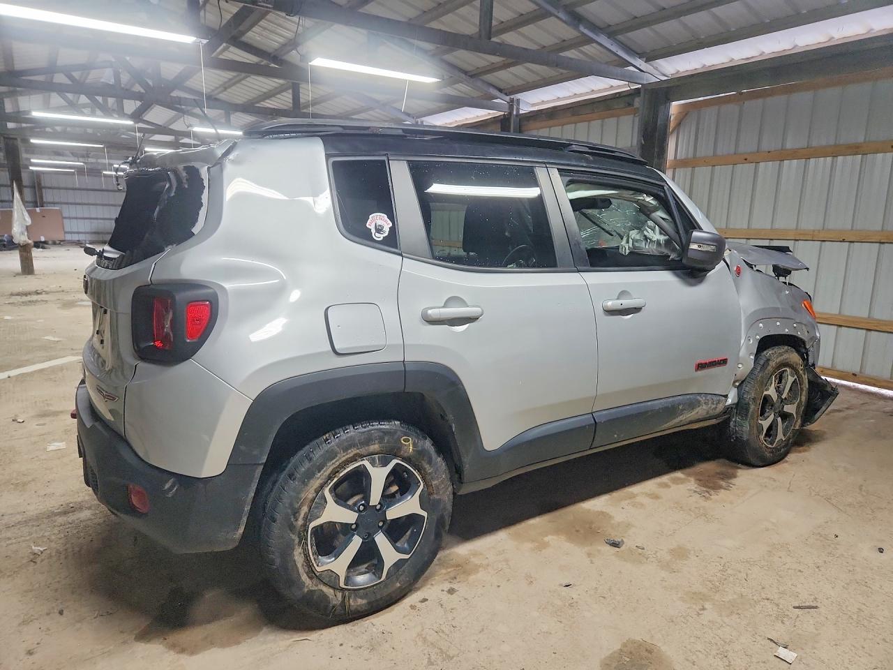 ZACNJBC17KPK00239 · 2019 JEEP RENEGADE · 3/14