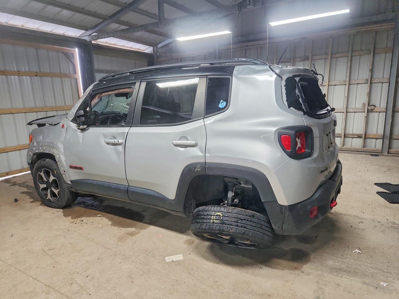ZACNJBC17KPK00239 · 2019 JEEP RENEGADE · 2/14