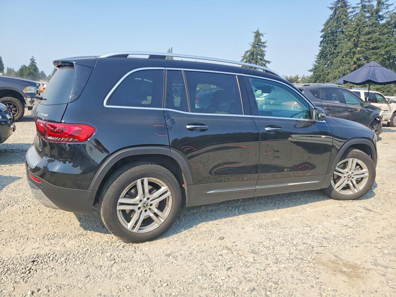 W1N4M4HB3PW308170 · 2023 MERCEDES-BENZ GLB · 3/13