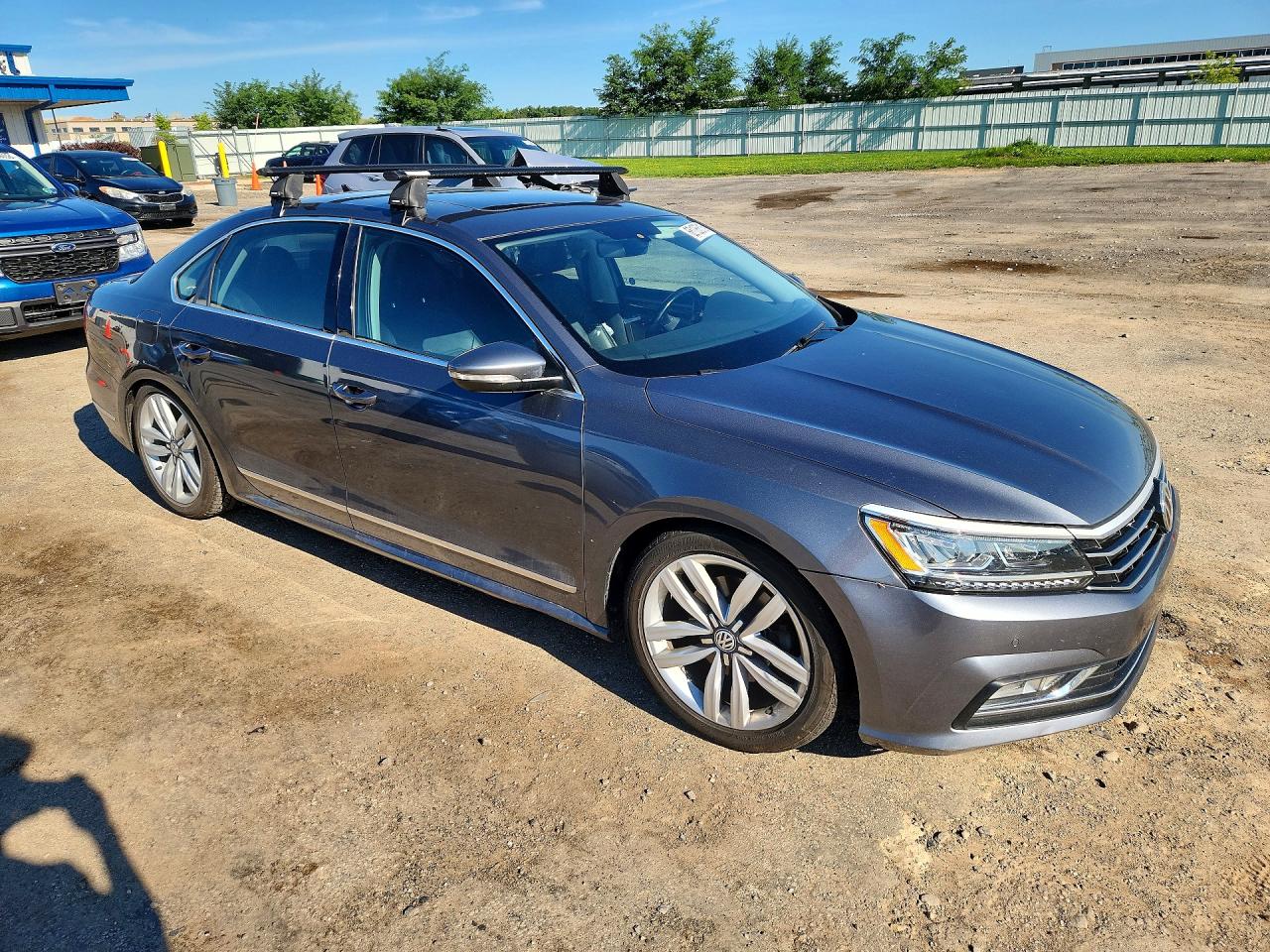 1VWGT7A34HC011842 · 2017 VOLKSWAGEN PASSAT · 4/13