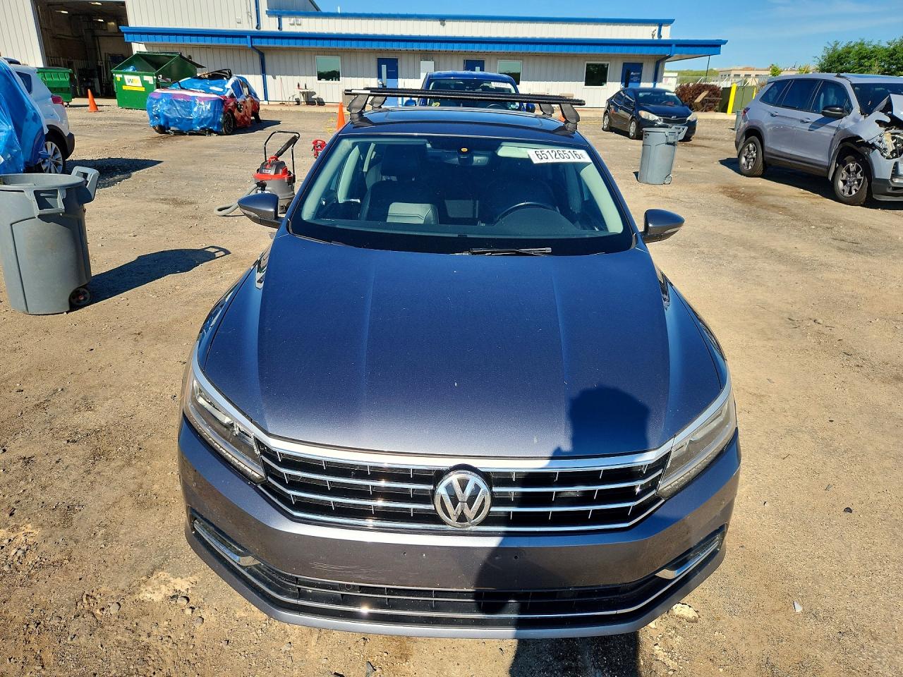 1VWGT7A34HC011842 · 2017 VOLKSWAGEN PASSAT · 5/13