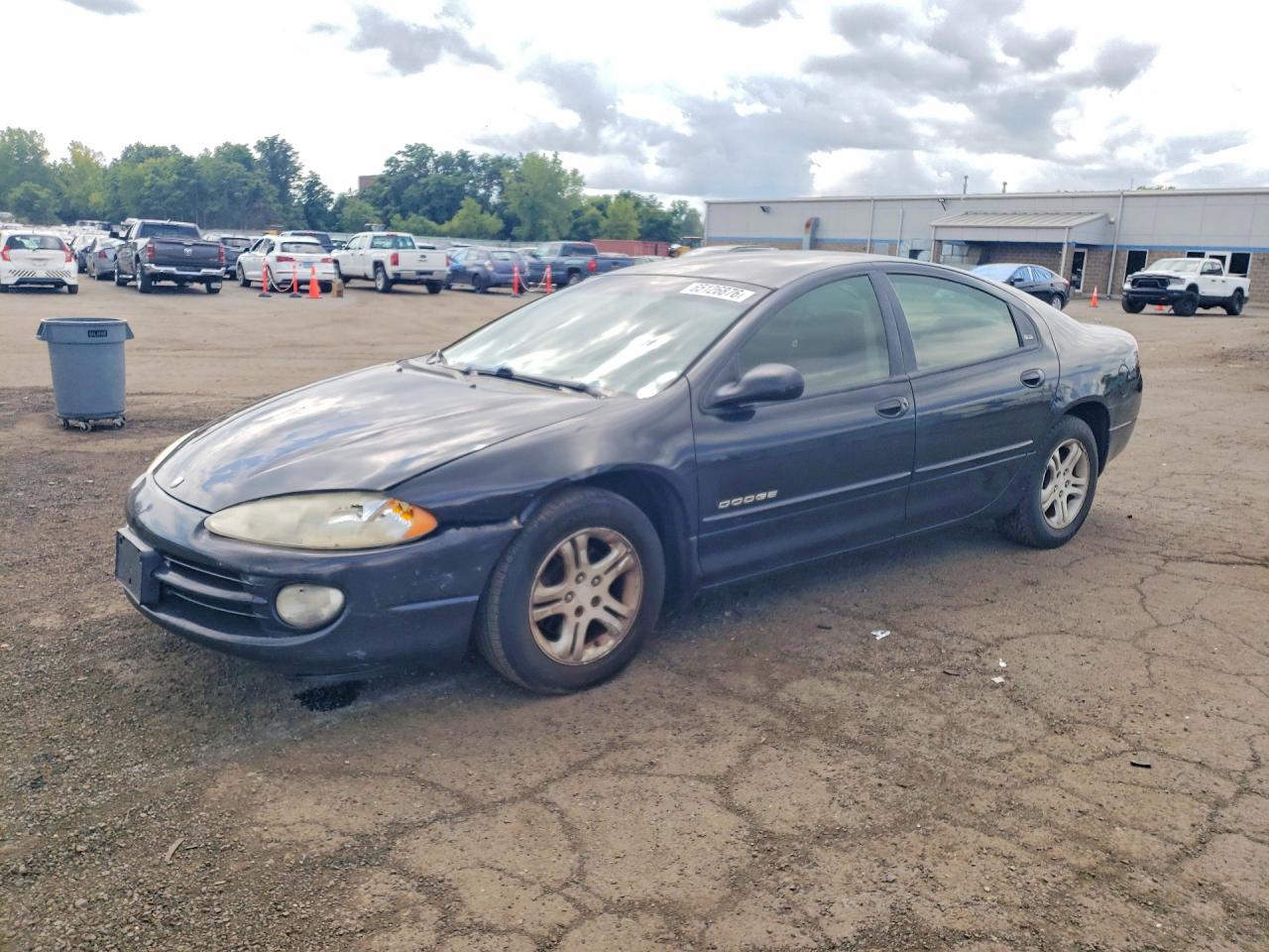 2B3HD56JXYH282919 · 2000 DODGE INTREPID