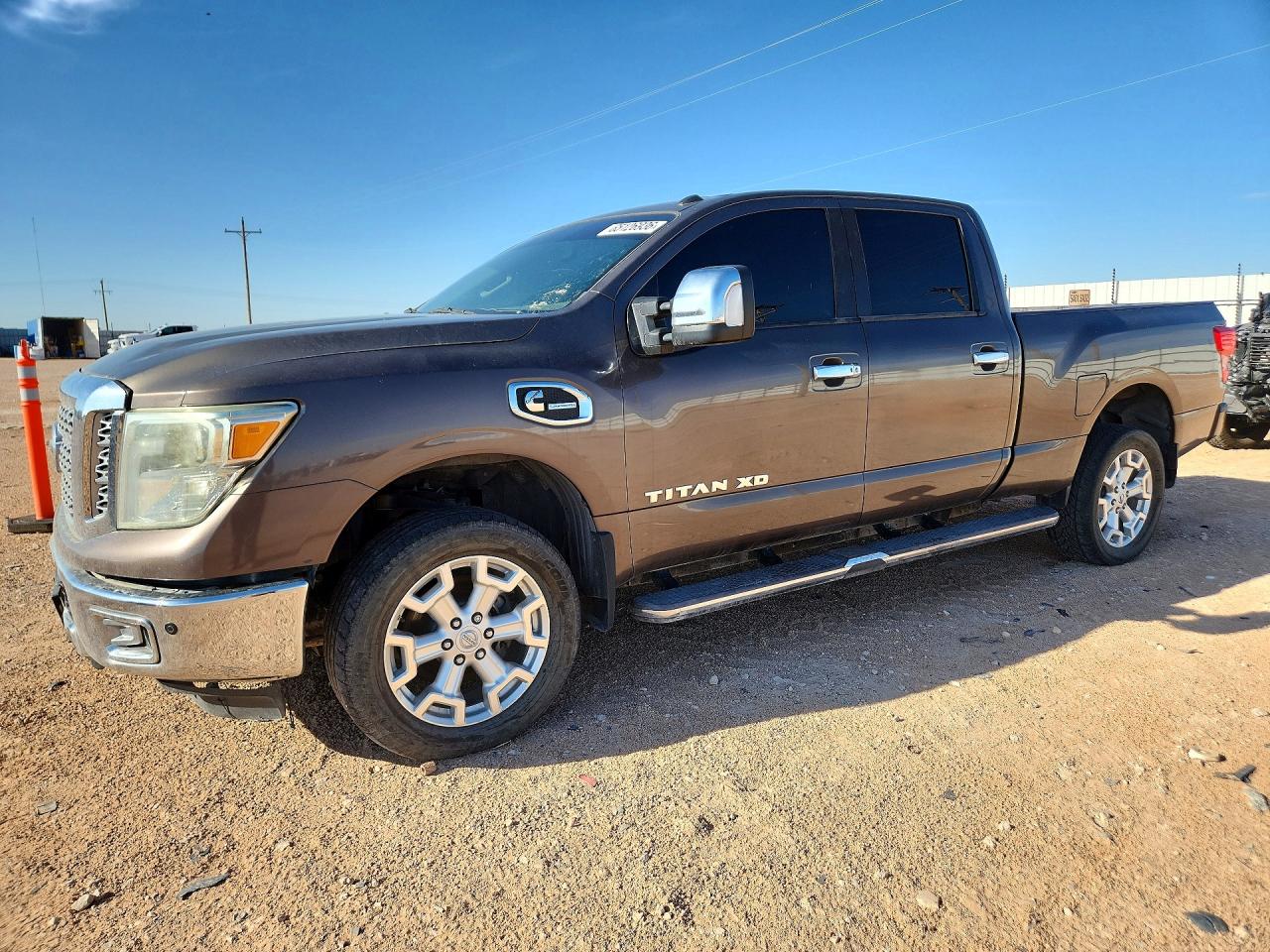 2016 NISSAN TITAN XD