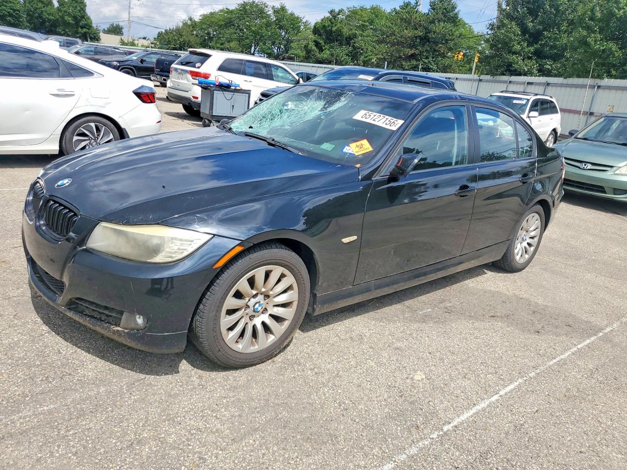 WBAPH77529NM28103 · 2009 BMW 328